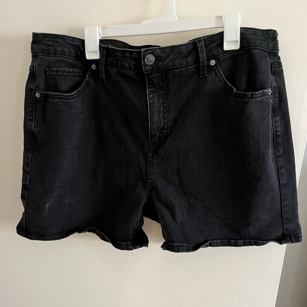 Terra and sky black jean shorts